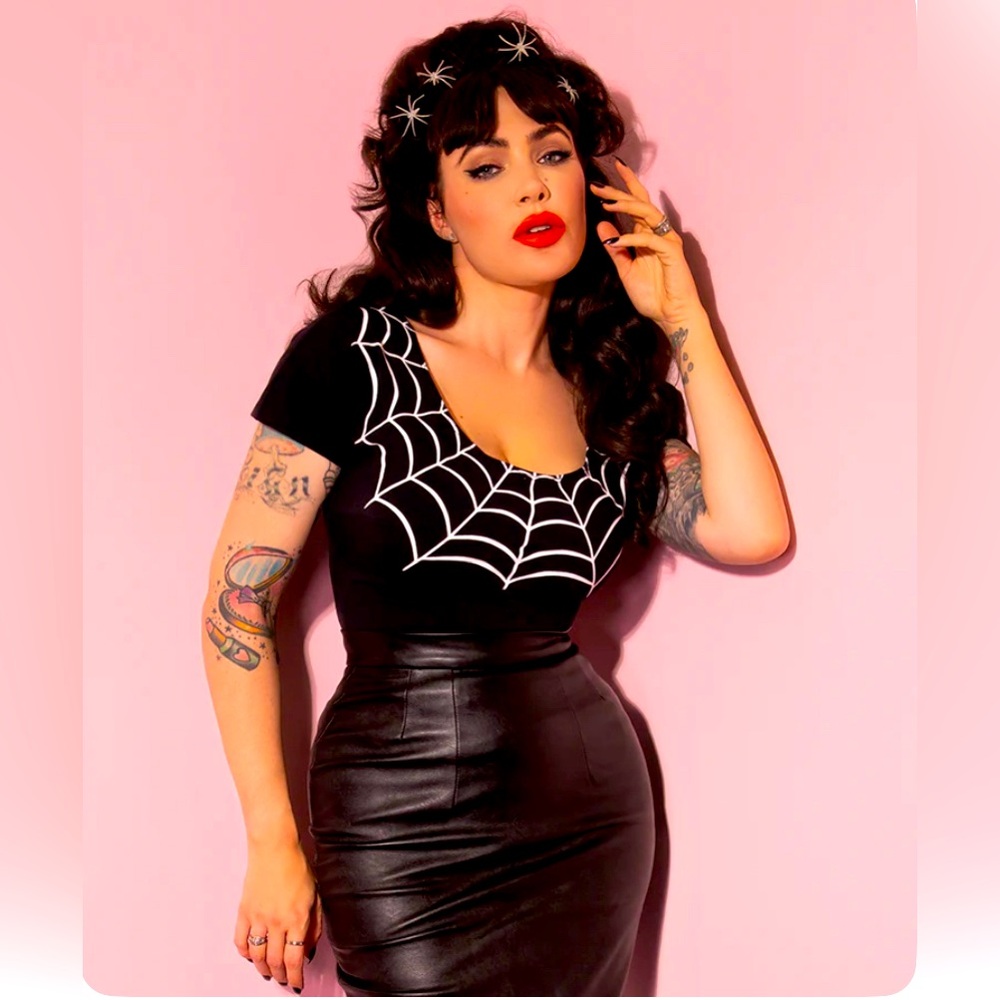Spiderweb Dolman T-shirt by vixen/Michelin Pitt